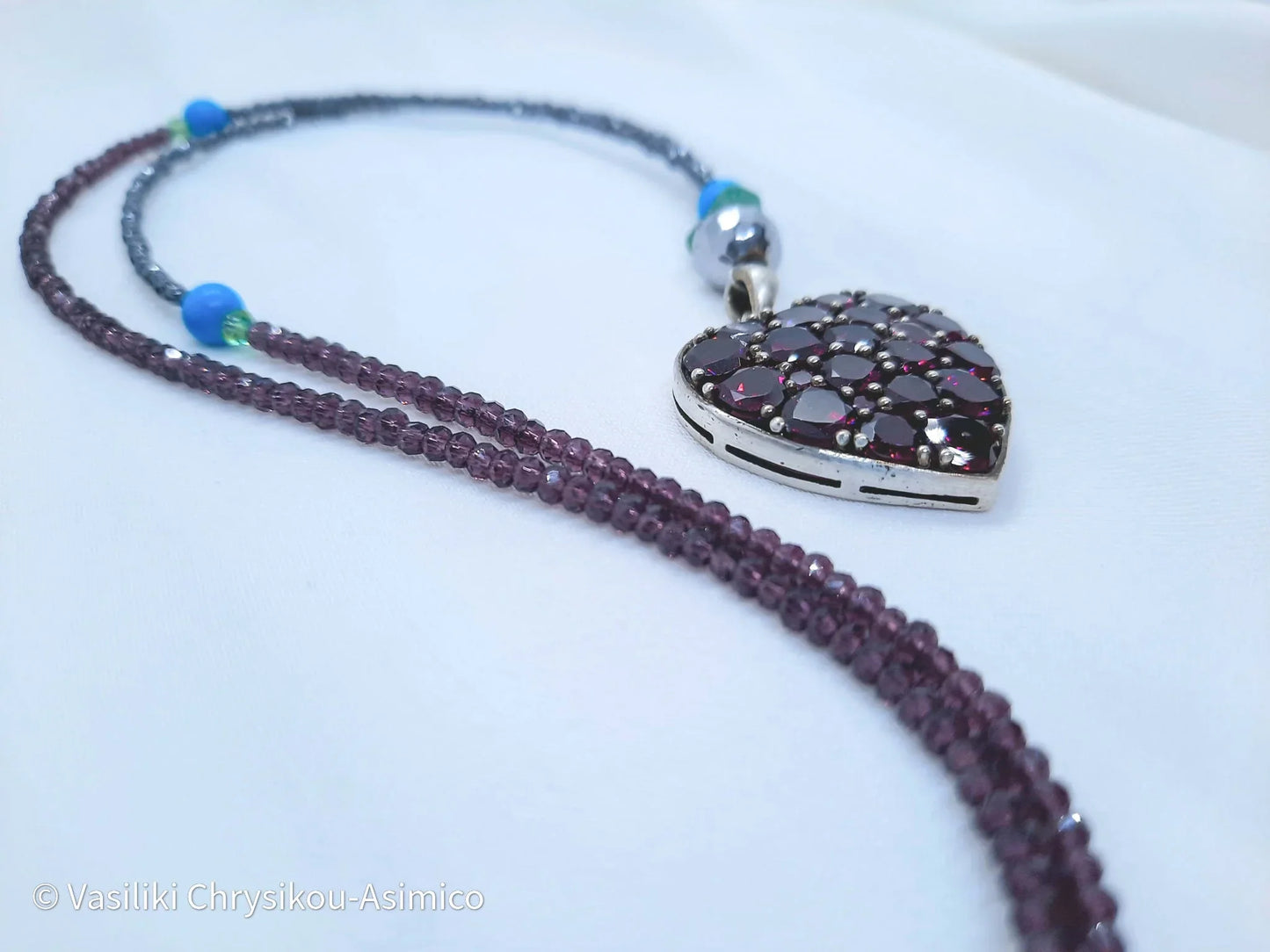 Purple Heart Necklace - Elegant and Timeless Jewelry Piece - Asimico Handmade Jewellery & Creative Studio