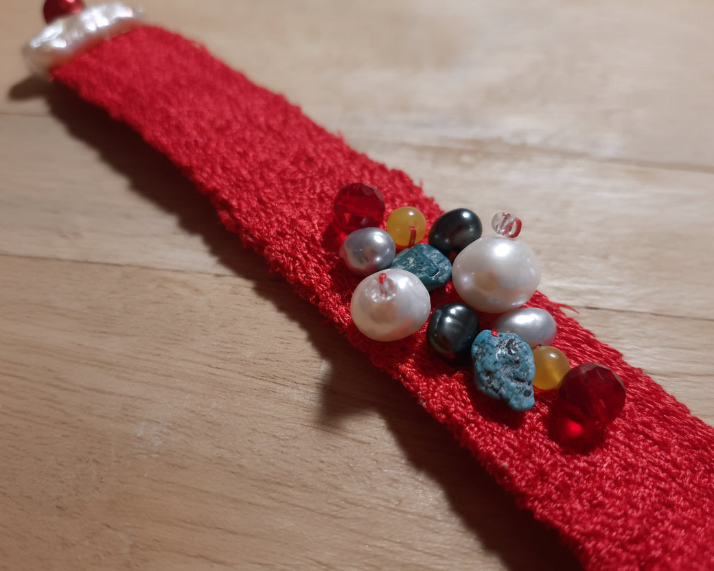 Embroidered Red Bracelet Asimico